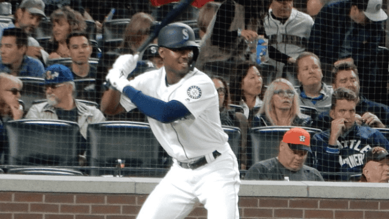 Kyle Lewis returns to Mariners after lengthy injury recovery